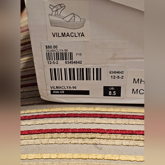 ALDO Size 8.5 Vilmaclya Wedge Sandals, black worn once. - Picture 9 of 9